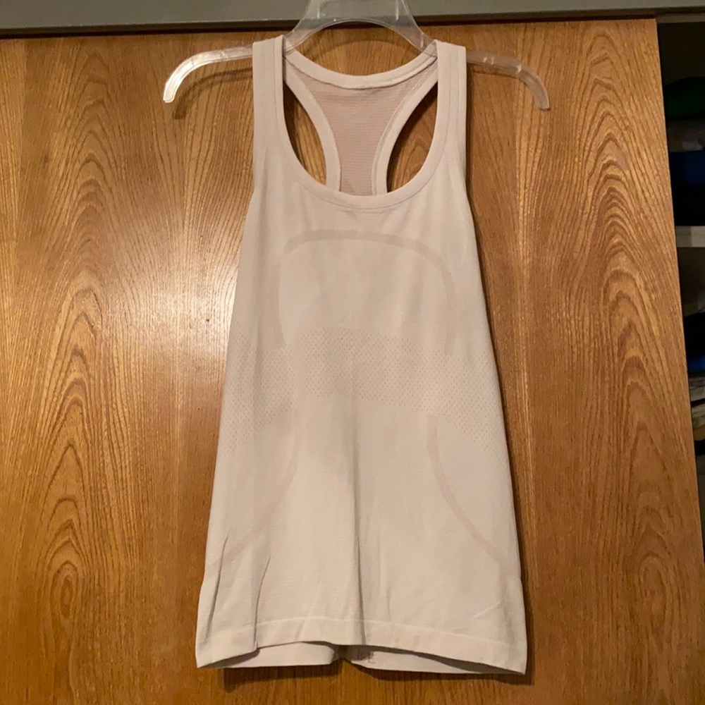 Lululemon Swiftly Tech Tank